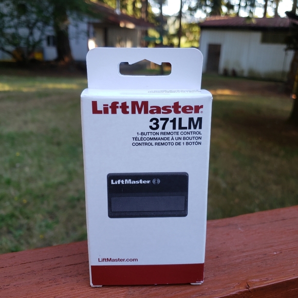 (2) NIB LiftMaster 371LM 1-Button Remote Control - Garage Door Opener - Picture 3 of 8